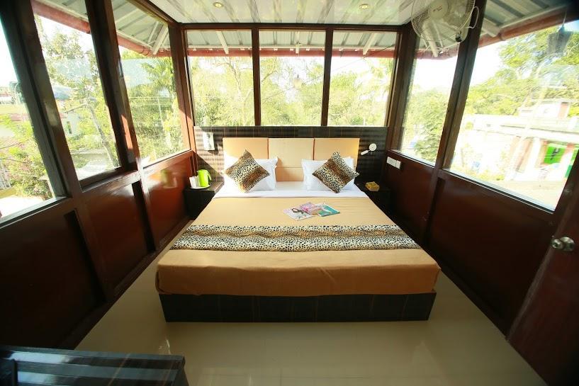 Green Leaf Home Stay Thekkady Esterno foto