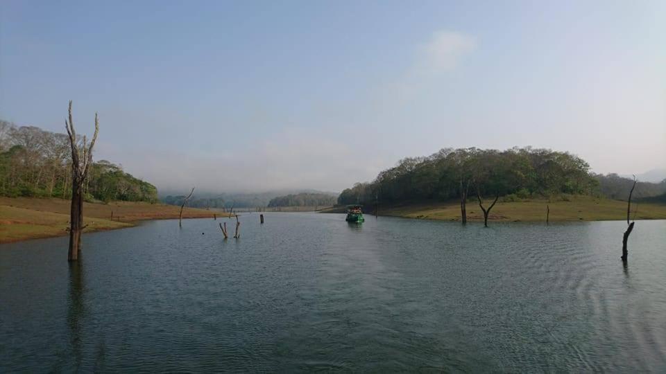 Green Leaf Home Stay Thekkady Esterno foto